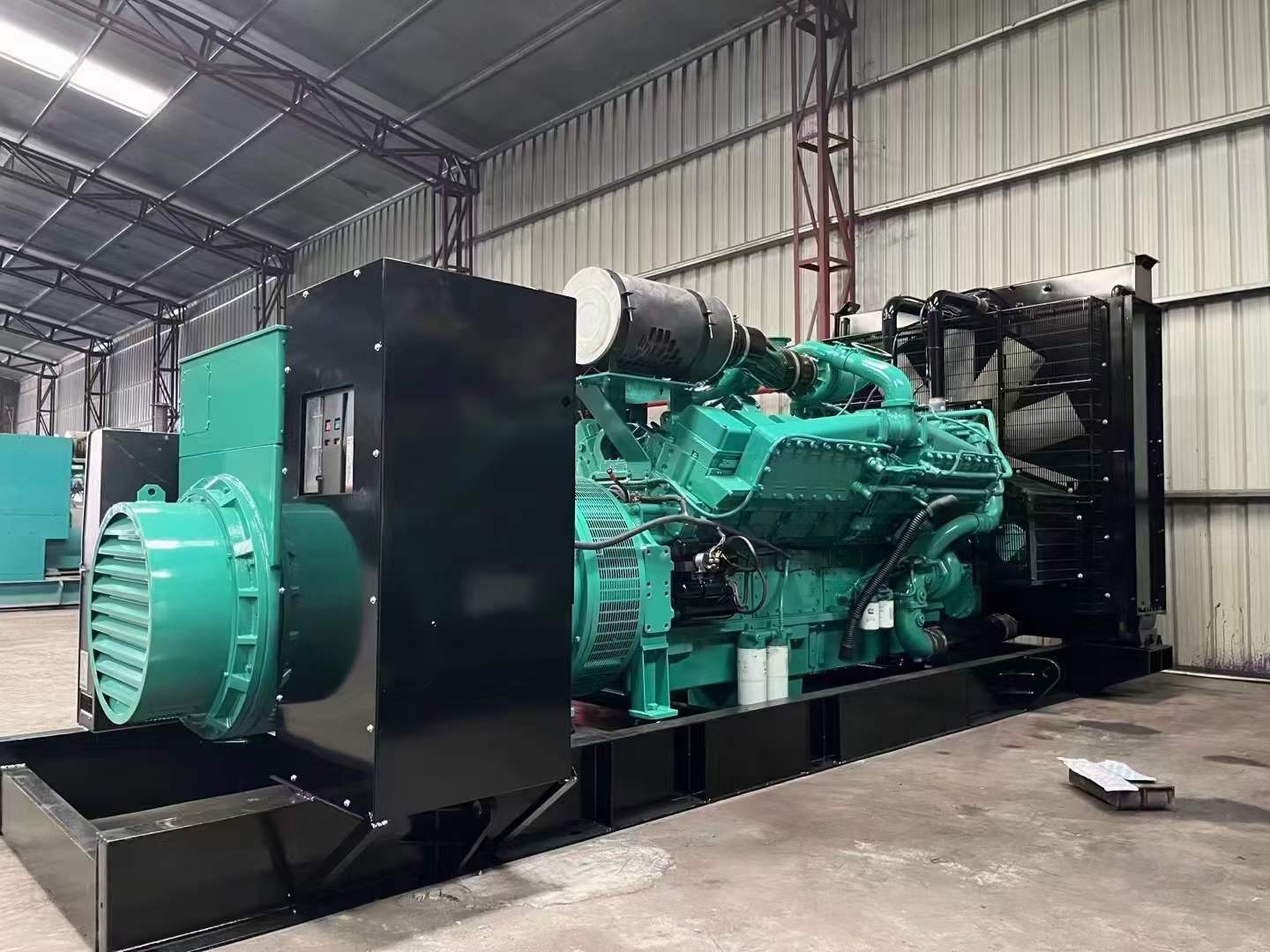 果洛如何降低 800kW 柴油发电机输出电流的波动?