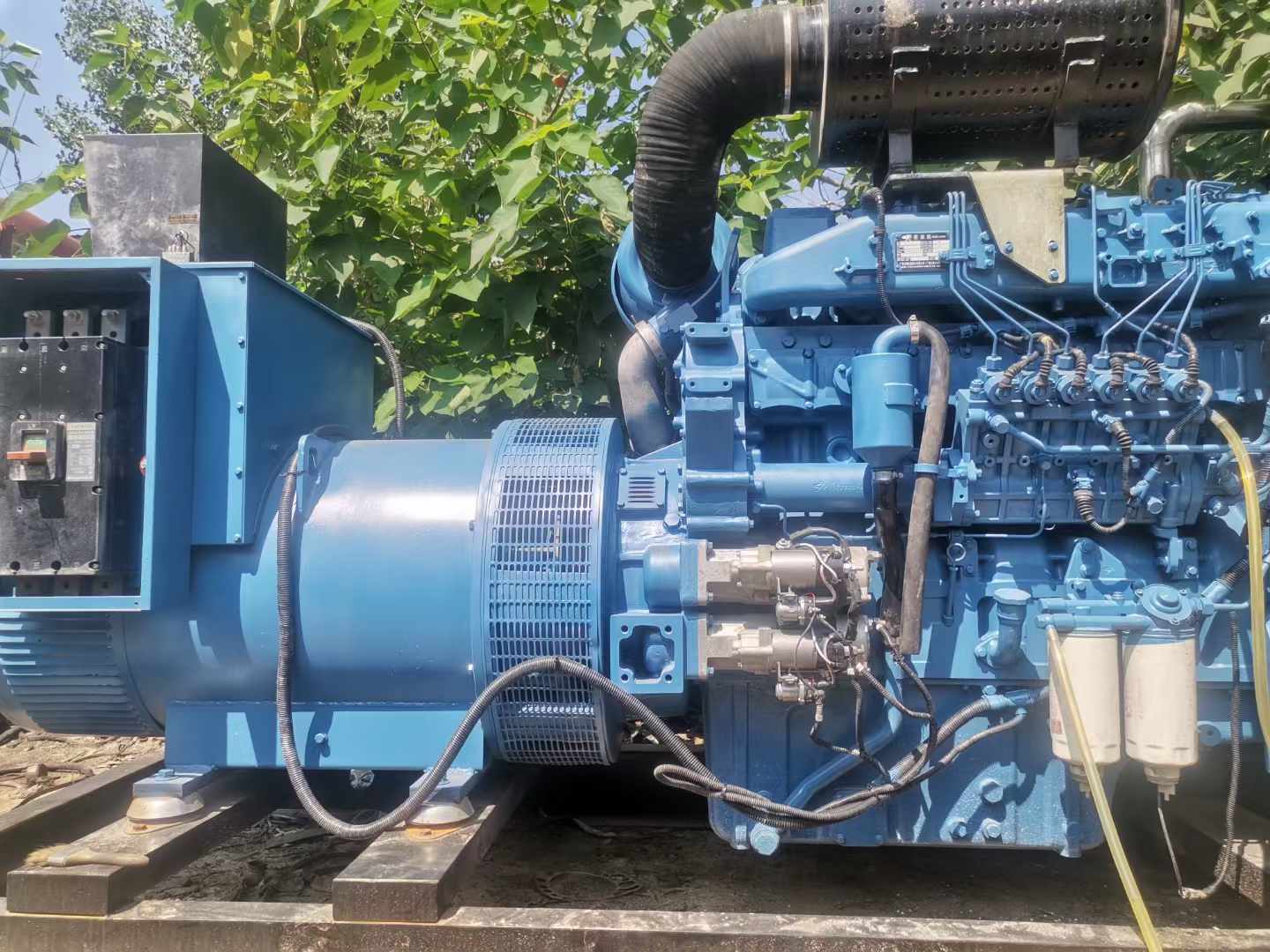 果洛详细说明降低 800kW 柴油发电机输出电流波动的方法