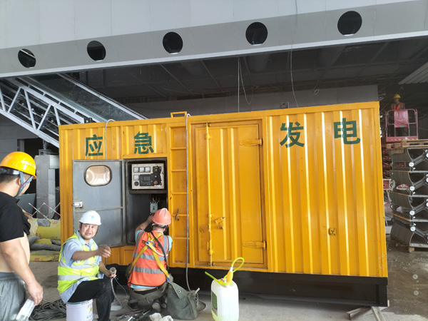 果洛怎样判断空气滤清器是否需要更换？
